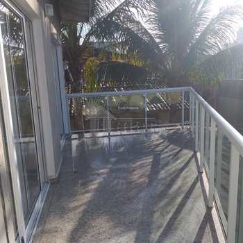 Casa em Guarujá, bairro Jardim Virgínia