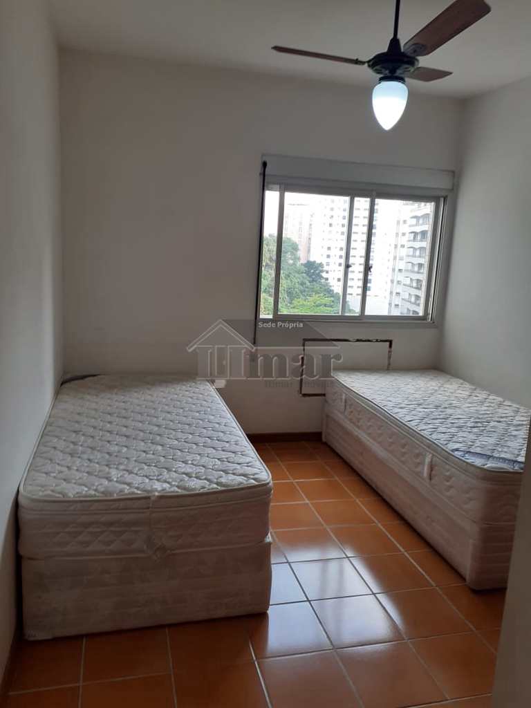 Apartamento em Guarujá, no bairro Frente Ao Mar