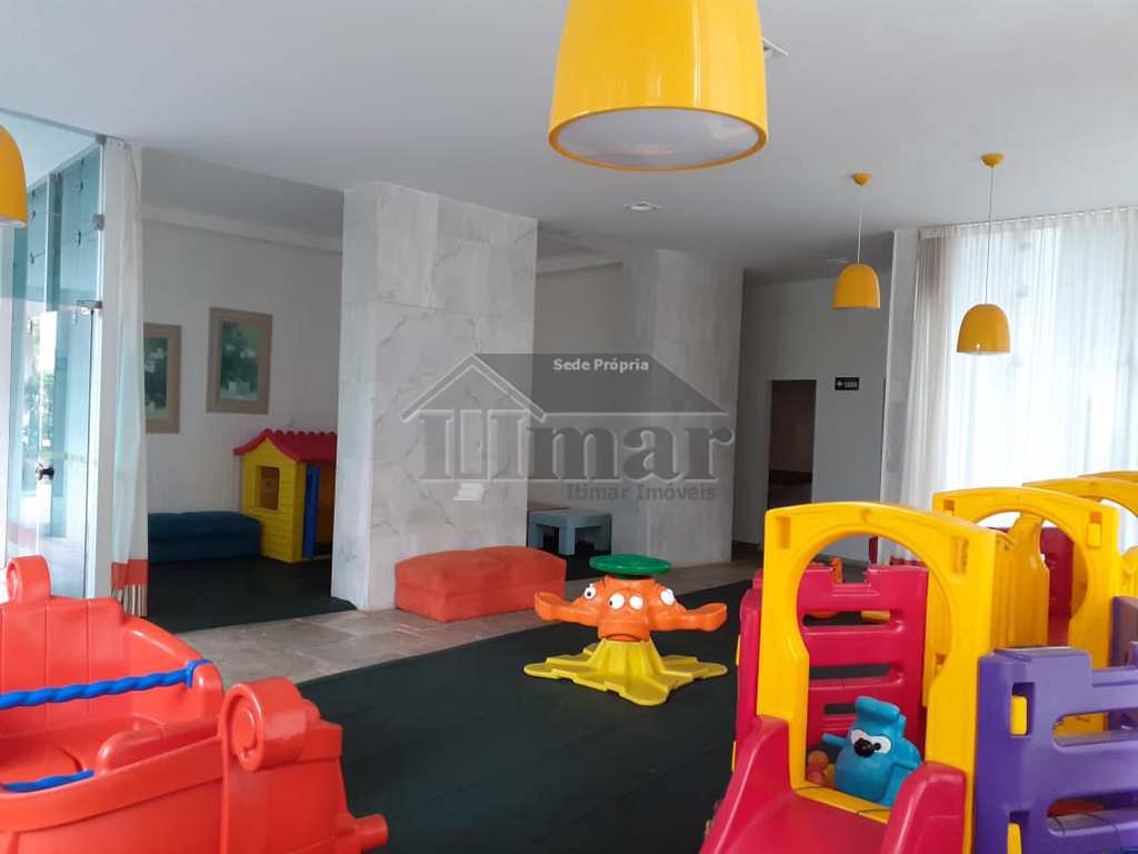 Apartamento em Guarujá, no bairro Frente Ao Mar