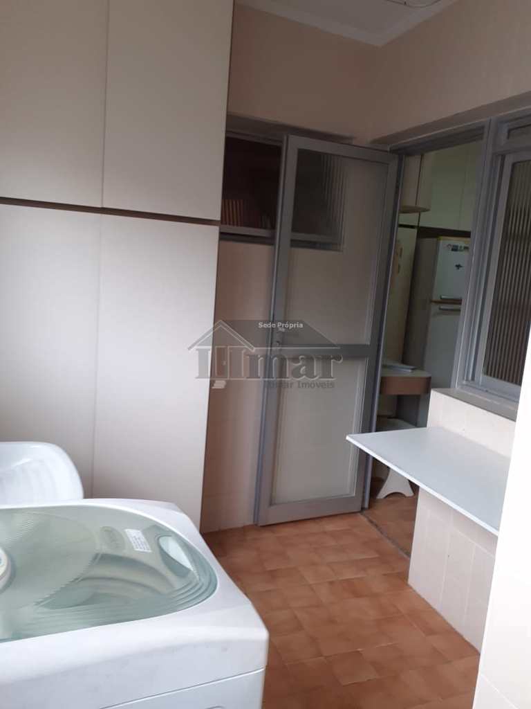 Apartamento em Guarujá, no bairro Frente Ao Mar