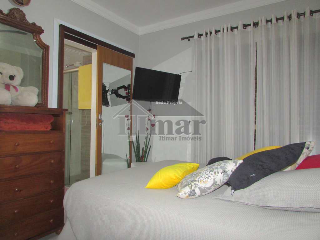 Apartamento em Guarujá, no bairro Praia das Pitangueiras