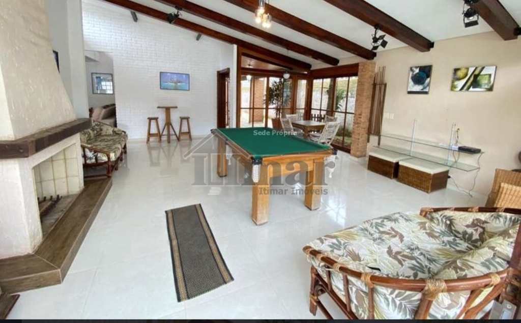 Casa de Condomínio em Guarujá, no bairro Praia do Pernambuco