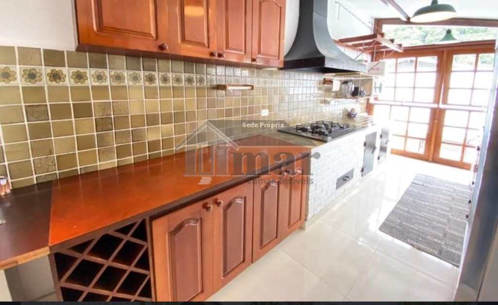 Casa de Condomínio em Guarujá, no bairro Praia do Pernambuco