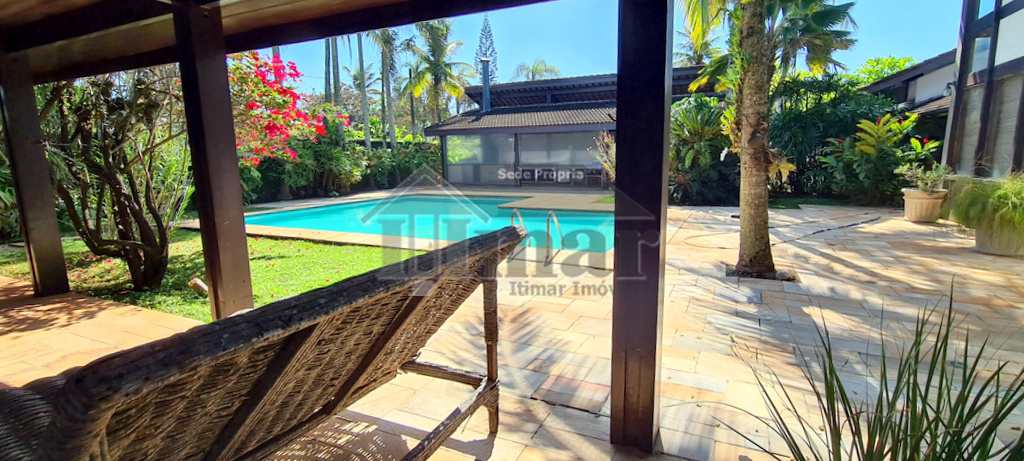 Casa em Guarujá, no bairro Praia da Enseada