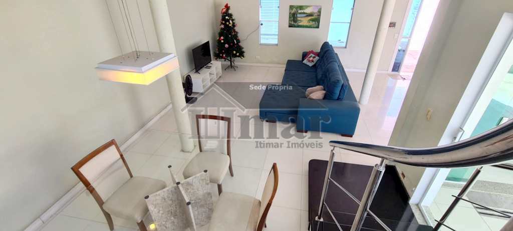 Casa em Guarujá, no bairro Praia da Enseada