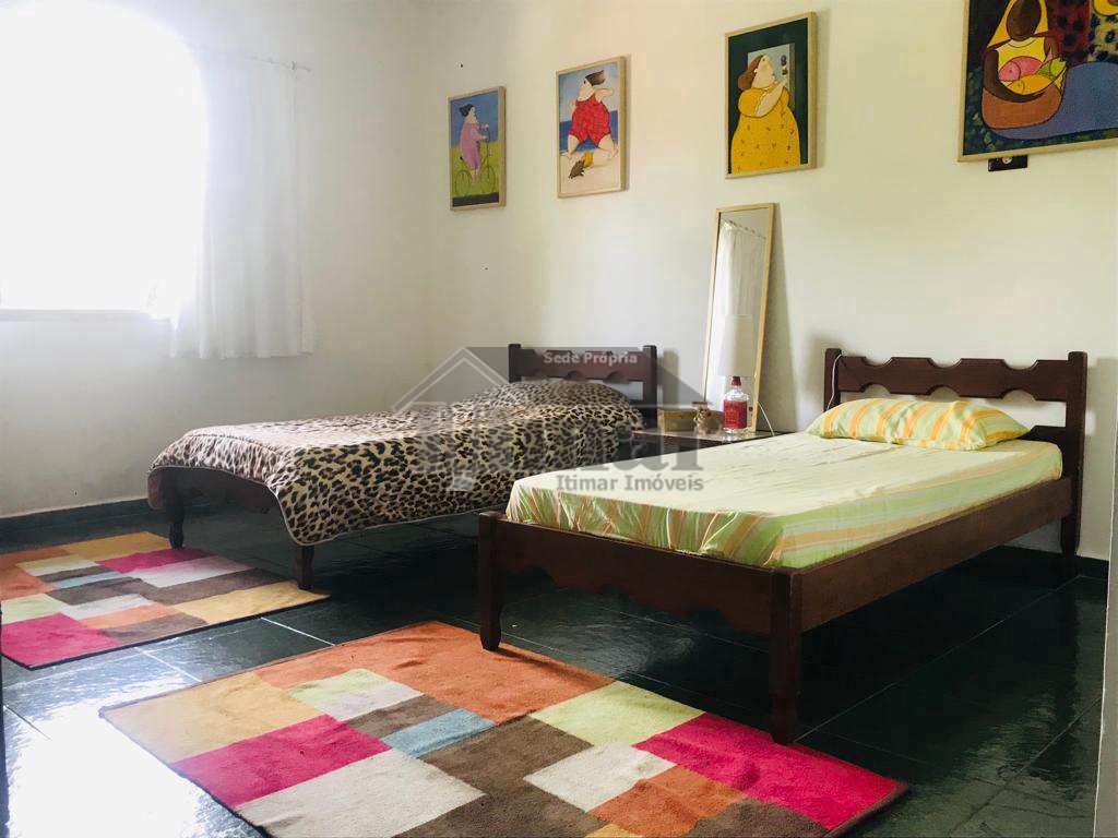Casa em Guarujá, no bairro Praia da Enseada