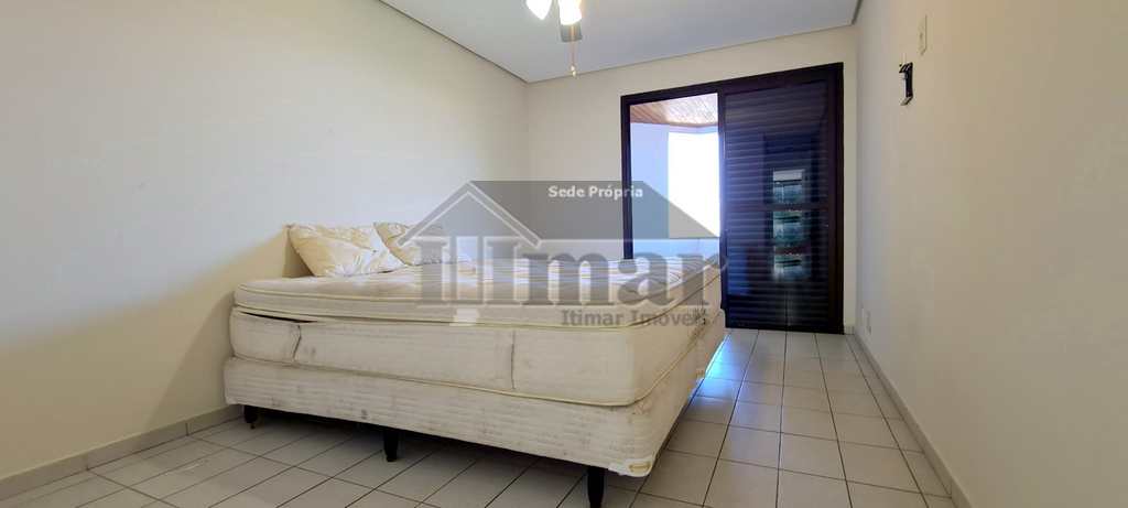 Apartamento em Guarujá, no bairro Sorocotuba