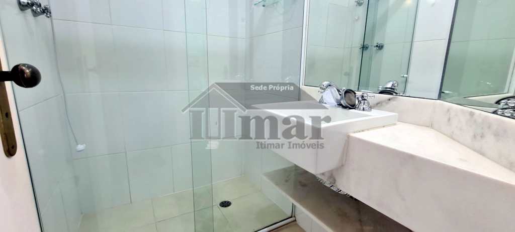 Flat em Guarujá, no bairro Praia das Pitangueiras