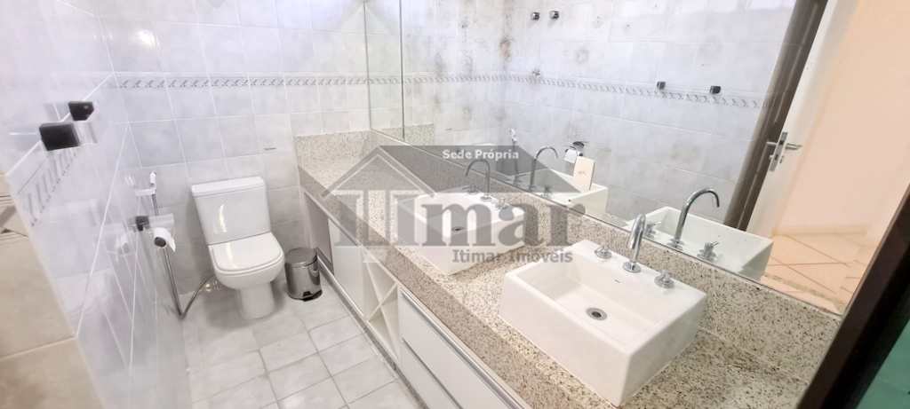Apartamento em Guarujá, no bairro Praia da Enseada