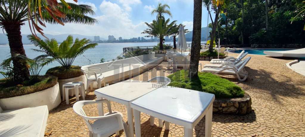 Apartamento em Guarujá, no bairro Condomínio Peninsula