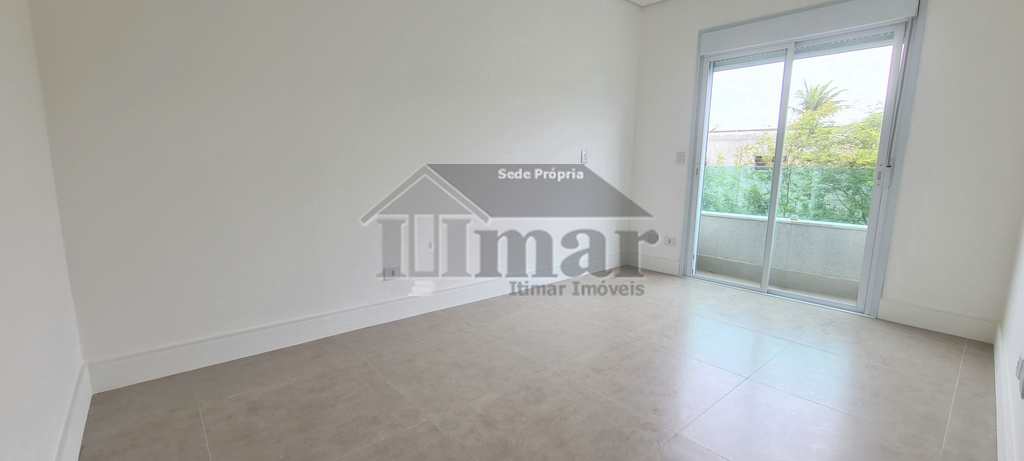 Apartamento em Guarujá, no bairro Frente Ao Mar