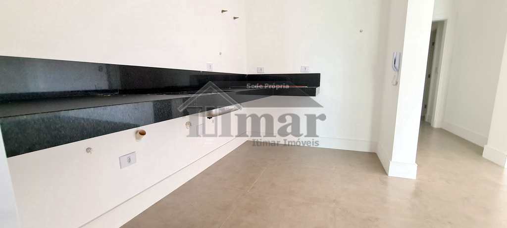 Apartamento em Guarujá, no bairro Frente Ao Mar