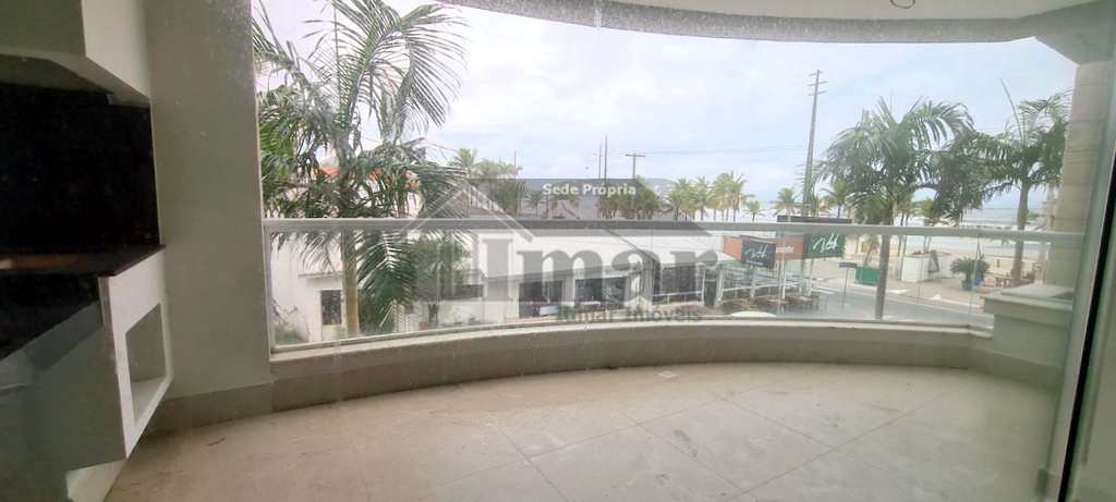Apartamento em Guarujá, no bairro Frente Ao Mar
