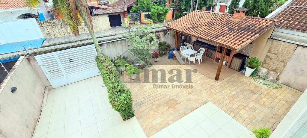 Casa em Guarujá, no bairro Praia da Enseada