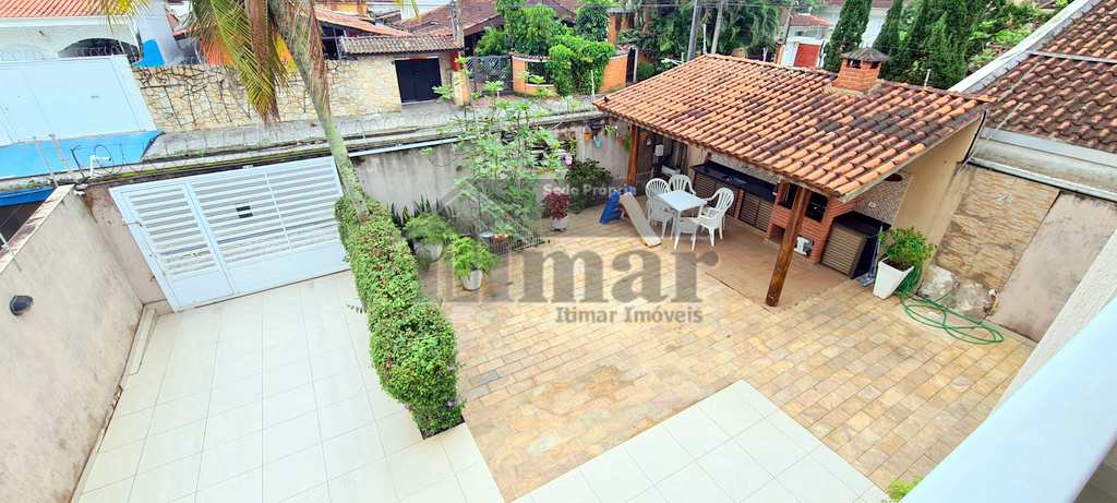 Casa em Guarujá, no bairro Praia da Enseada