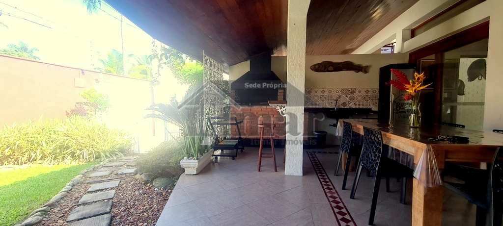 Casa em Guarujá, no bairro Praia da Enseada
