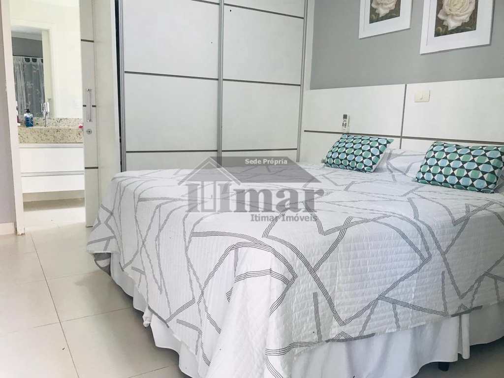 Apartamento em Guarujá, no bairro Praia da Enseada