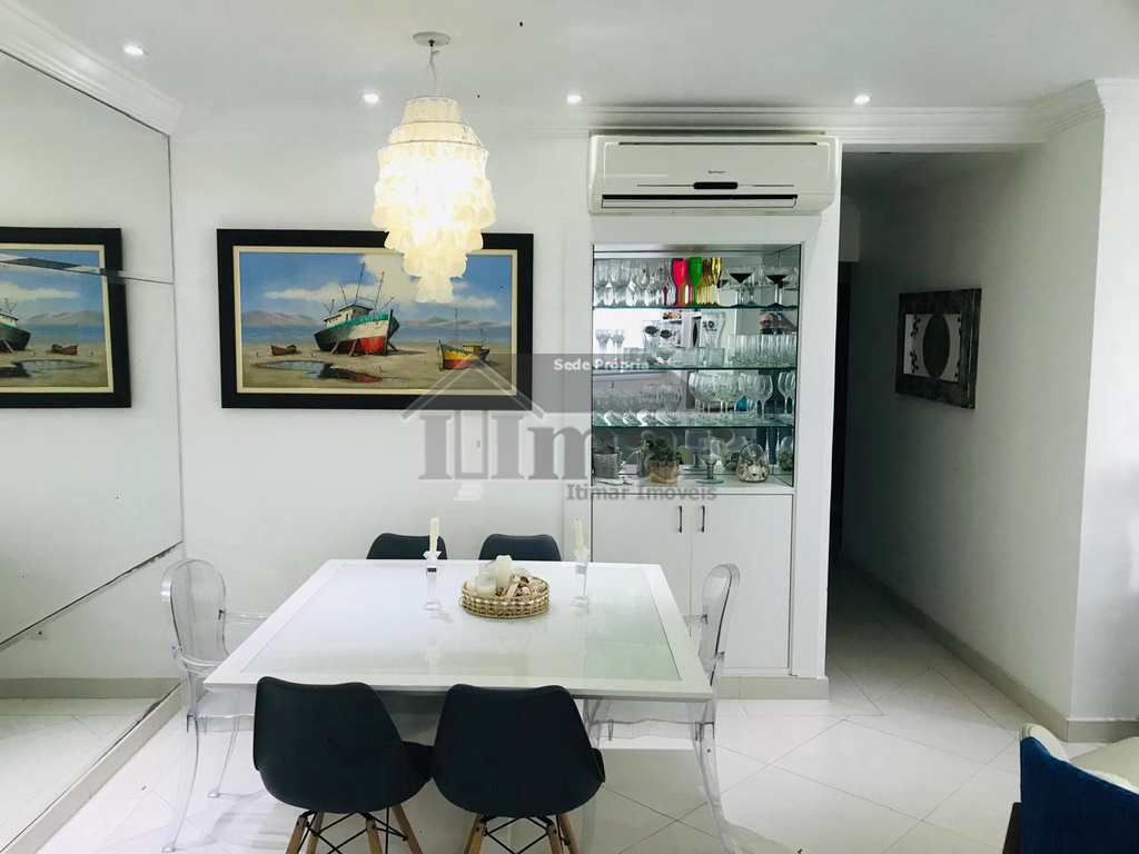 Apartamento em Guarujá, no bairro Praia da Enseada