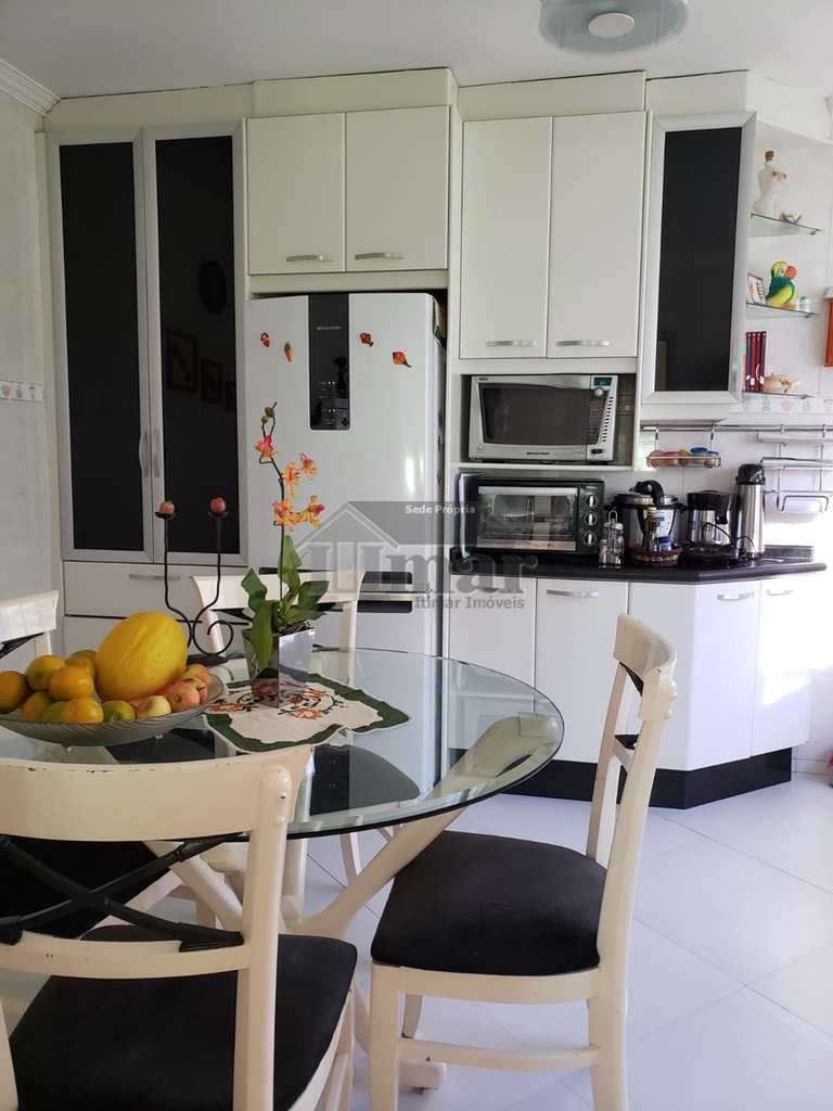 Casa em Guarujá, no bairro Praia da Enseada