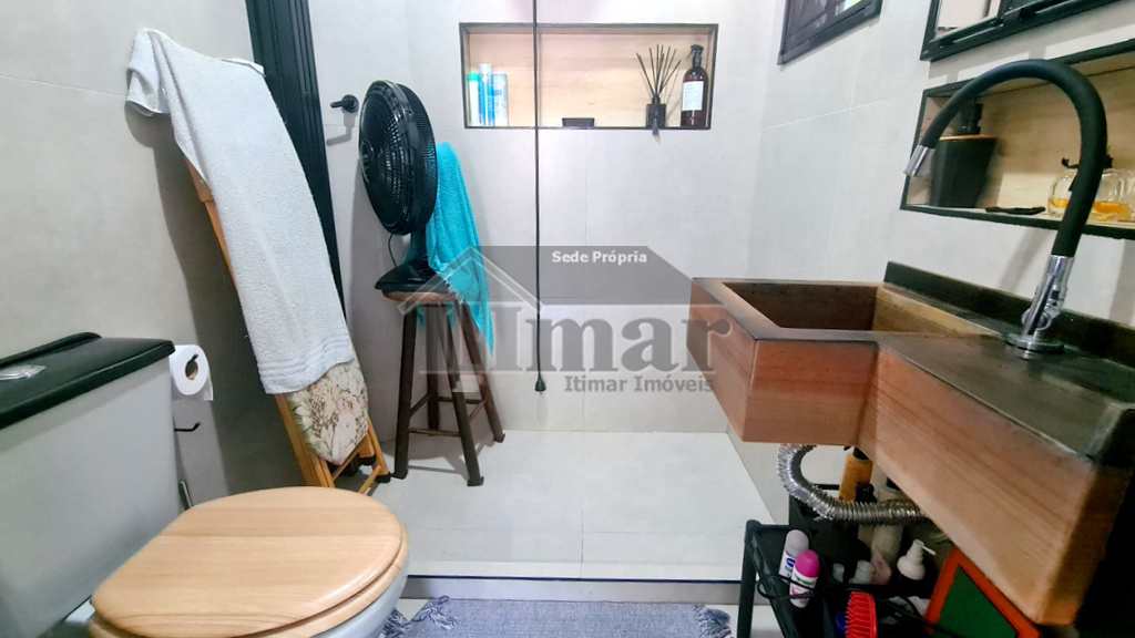 Casa em Guarujá, no bairro Praia do Góes