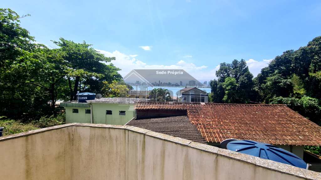 Casa em Guarujá, no bairro Praia do Góes