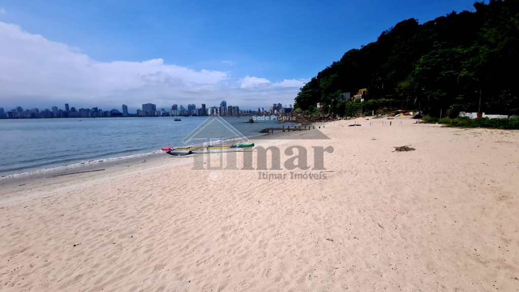 Casa em Guarujá, no bairro Praia do Góes