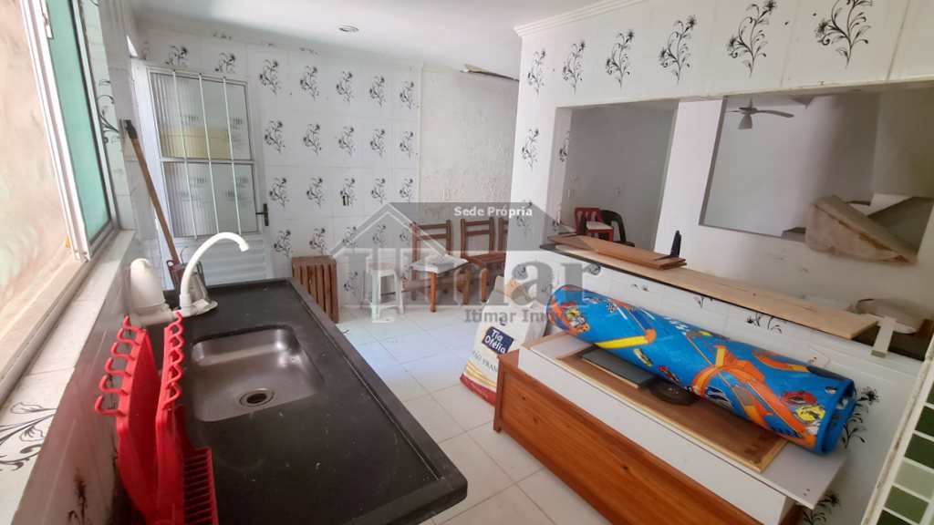 Casa em Guarujá, no bairro Praia do Góes