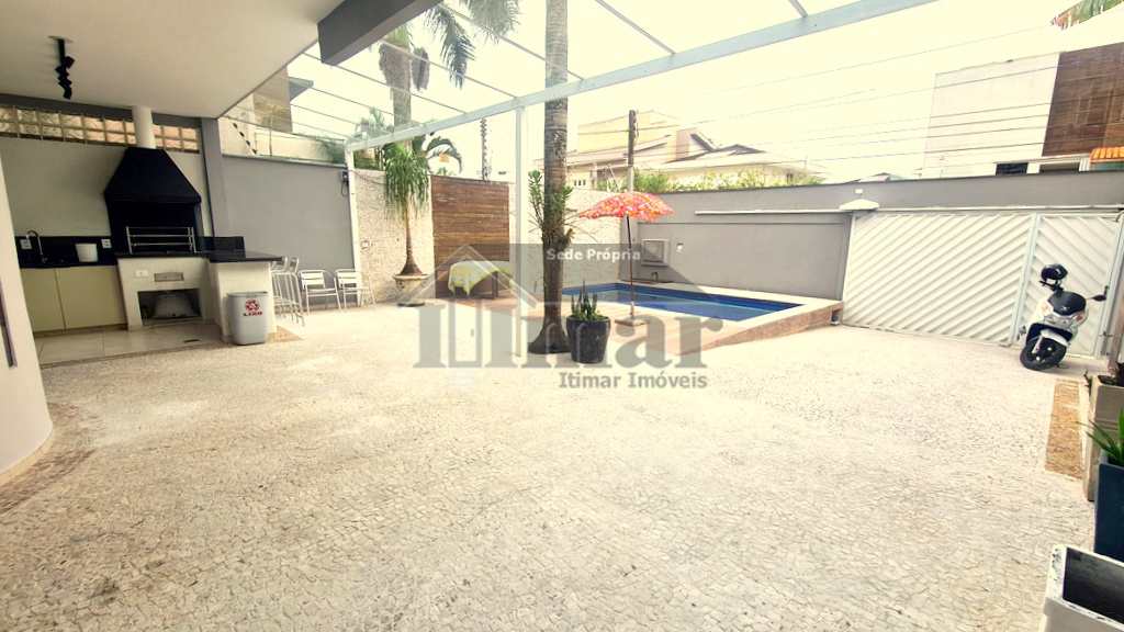 Casa em Guarujá, no bairro Praia da Enseada