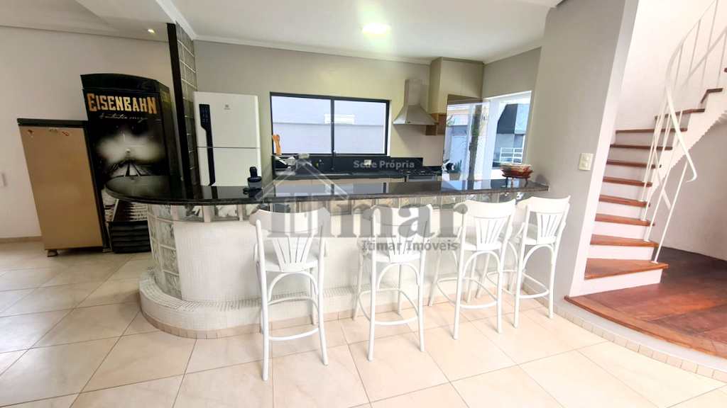 Casa em Guarujá, no bairro Praia da Enseada