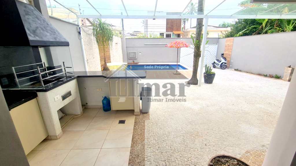 Casa em Guarujá, no bairro Praia da Enseada