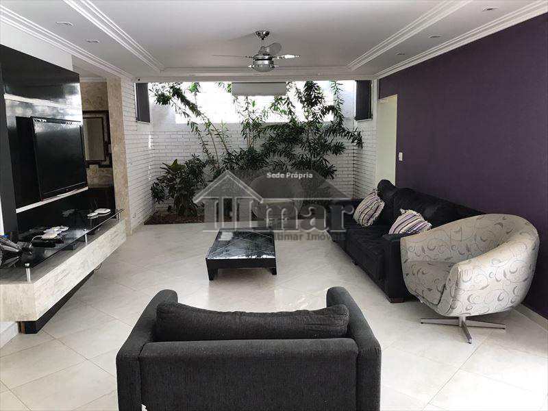 Casa em Guarujá, no bairro Praia da Enseada