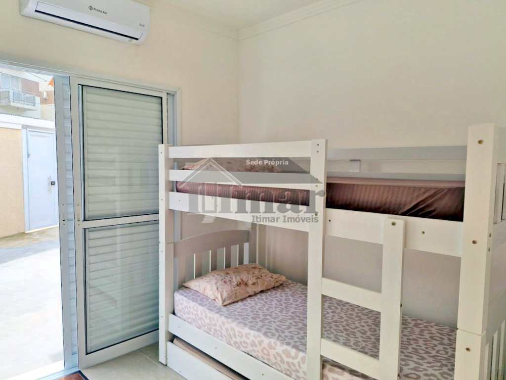 Casa em Guarujá, no bairro Praia da Enseada