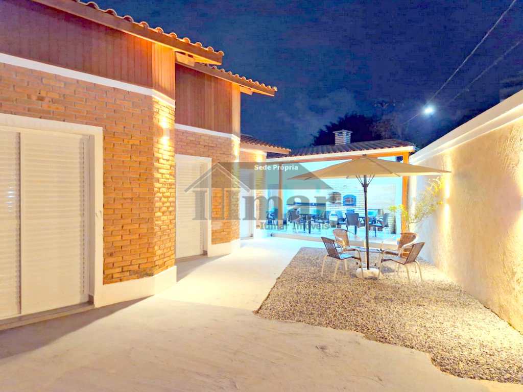 Casa em Guarujá, no bairro Praia da Enseada