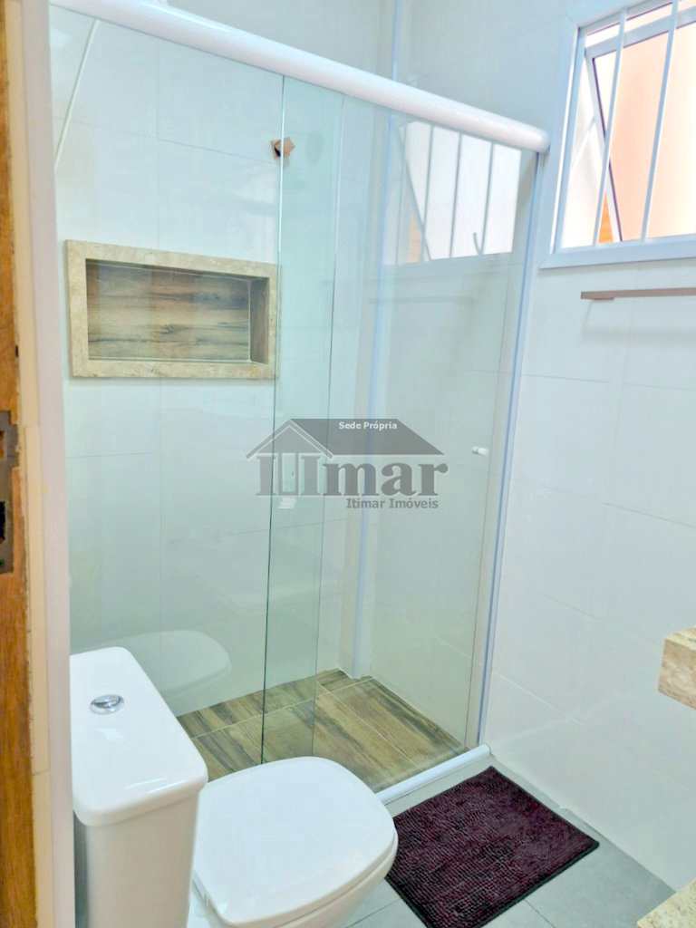 Casa em Guarujá, no bairro Praia da Enseada