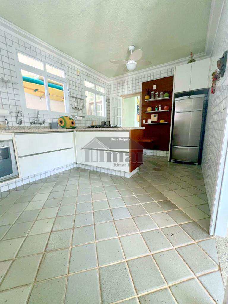 Casa em Guarujá, no bairro Praia da Enseada