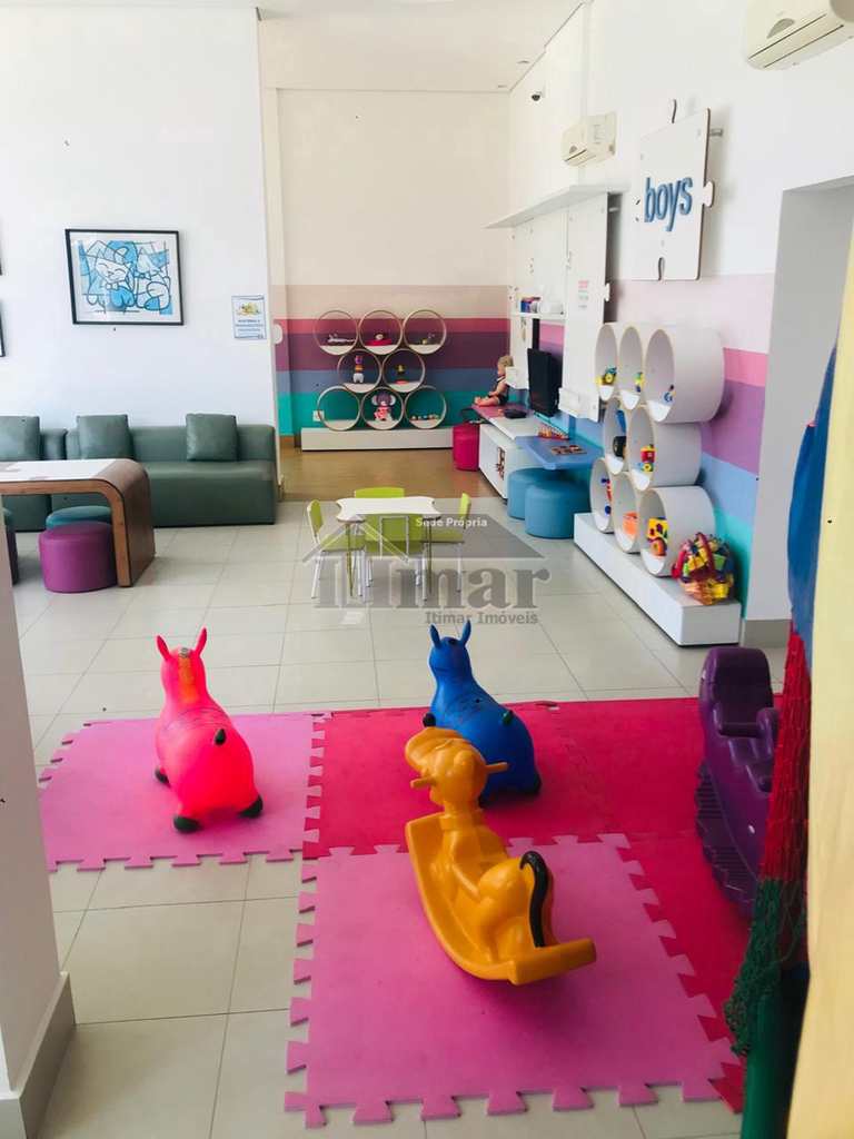 Apartamento em Guarujá, no bairro Enseada