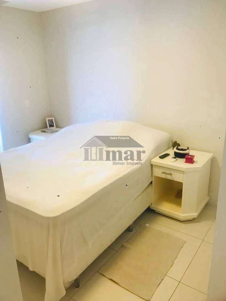 Apartamento em Guarujá, no bairro Enseada