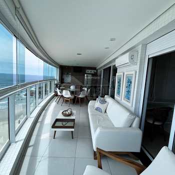 Apartamento em Guarujá, bairro Frente Ao Mar