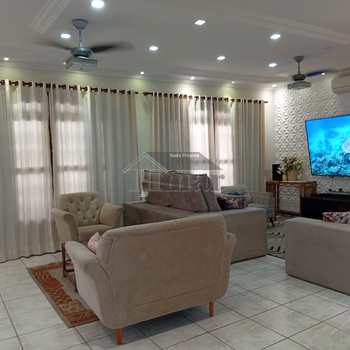 Casa em Guarujá, bairro Praia da Enseada