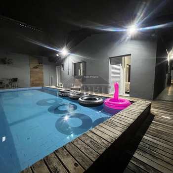 Casa em Guarujá, bairro Praia da Enseada