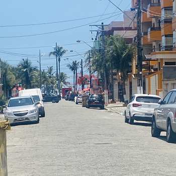 Kitnet em Praia Grande, bairro Ocian