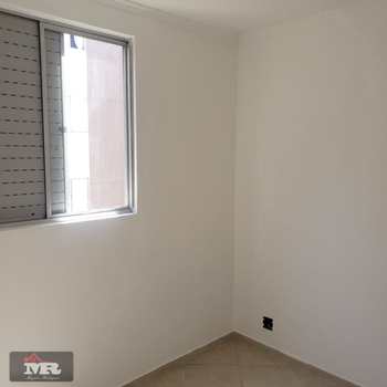 Apartamento em São Paulo, bairro Vila Carmosina