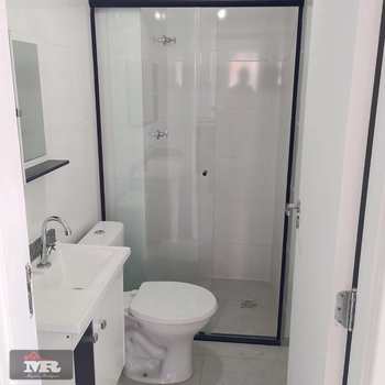 Apartamento em São Paulo, bairro Vila Carmosina