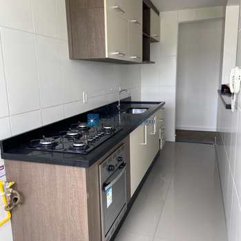 Apartamento em Mogi das Cruzes, bairro Vila Mogilar