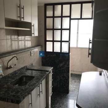 Apartamento em Mogi das Cruzes, bairro Cézar de Souza