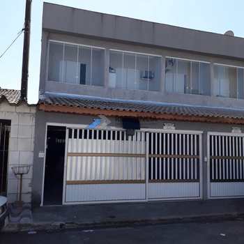 Casa em Praia Grande, bairro Boqueirão