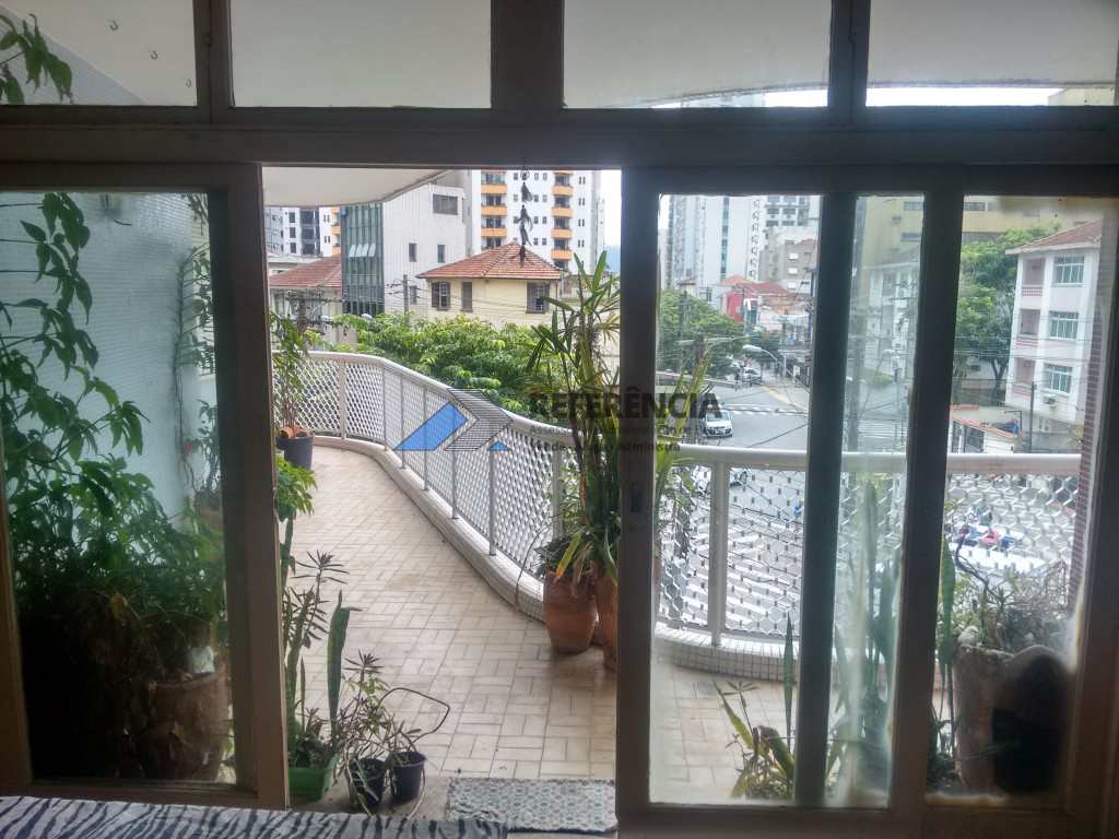 Apartamento em Santos, no bairro Gonzaga