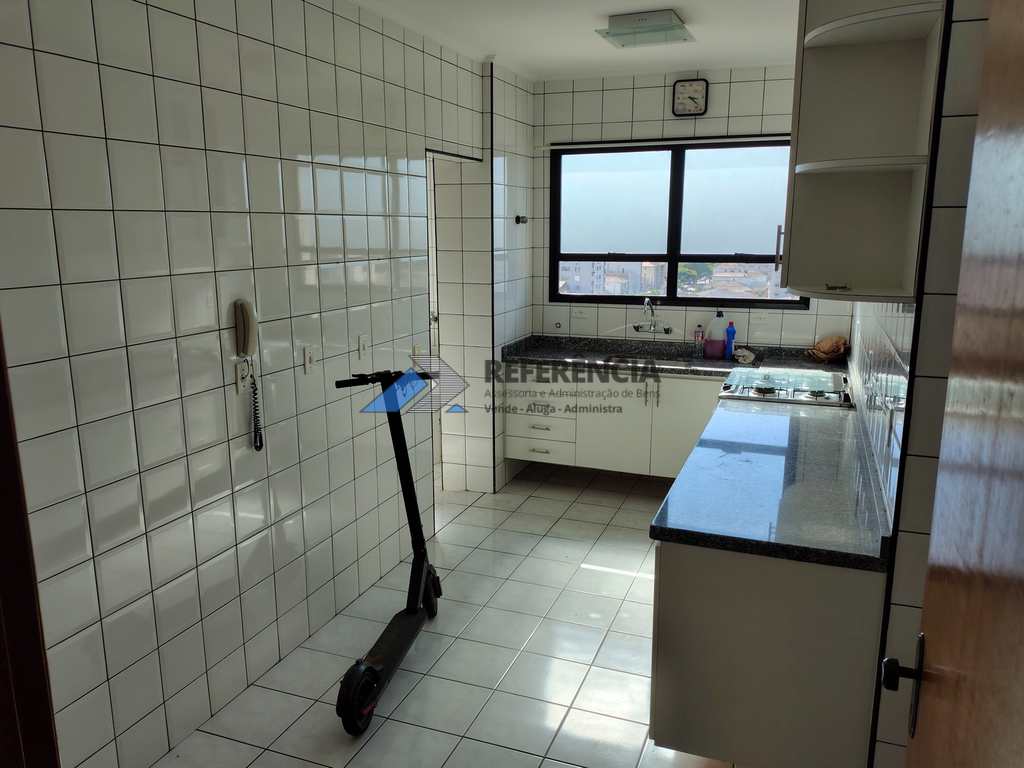 Apartamento em Santos, no bairro Aparecida