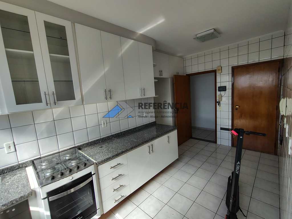 Apartamento em Santos, no bairro Aparecida