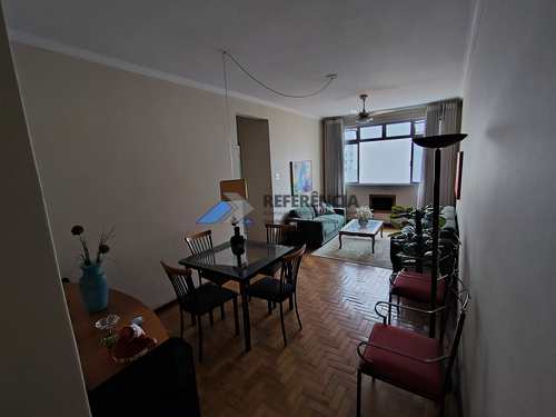 Apartamento, código 793 em Santos, bairro Embaré